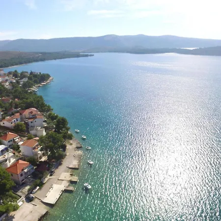 Andrea-3 By Interhome